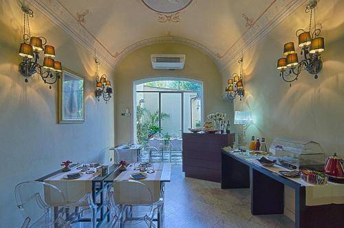 Hotel Novecento, Pisa