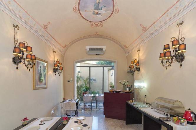 Hotel Novecento, Pisa