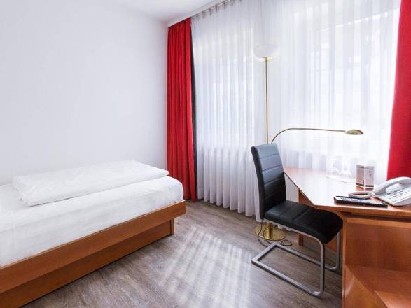 Airport Hotel Dresden, Dresden