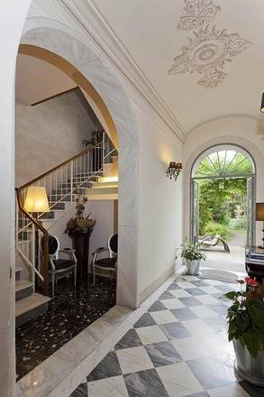 Hotel Novecento, Pisa