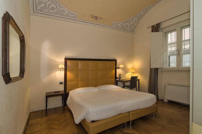 Hotel Novecento, Pisa