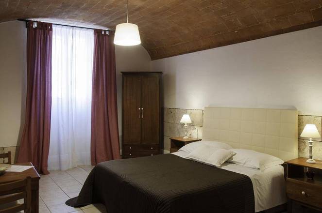 Bed & Tower, Pisa