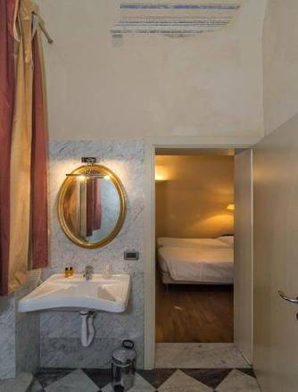 Hotel Novecento, Pisa