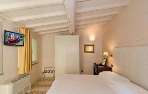 Hotel Novecento, Pisa