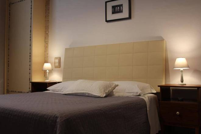 Bed & Tower, Pisa