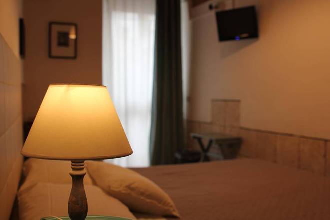Bed & Tower, Pisa