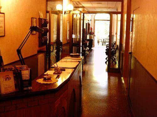 Albergo San Vitale, Bologna