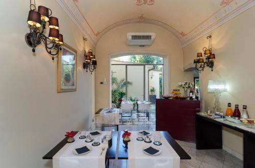 Hotel Novecento, Pisa