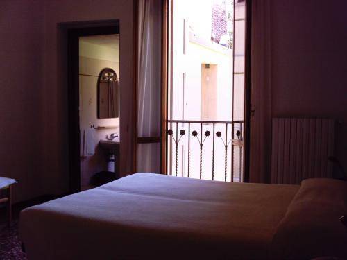Albergo San Vitale, Bologna